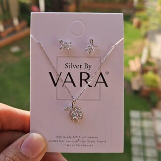 Silver necklace set