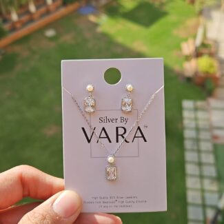 Silver necklace set